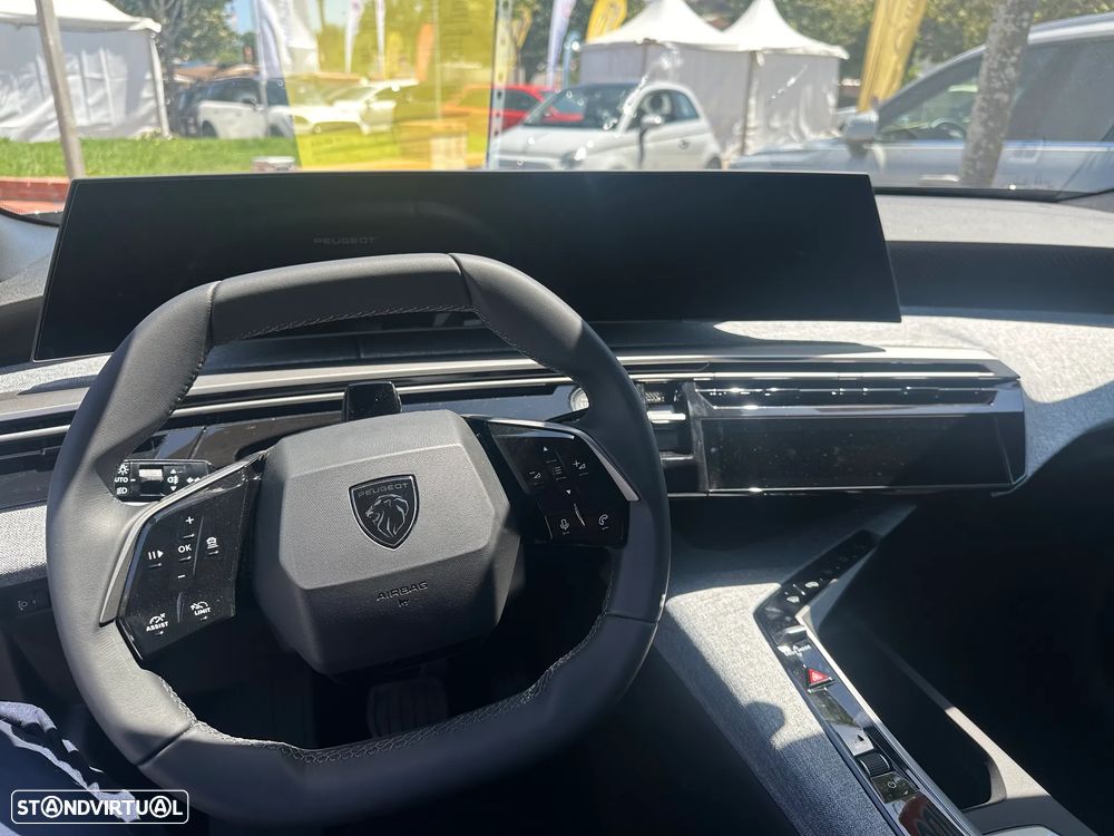 Peugeot 5008 1.2 Hybrid Allure e-DCS6 - 11