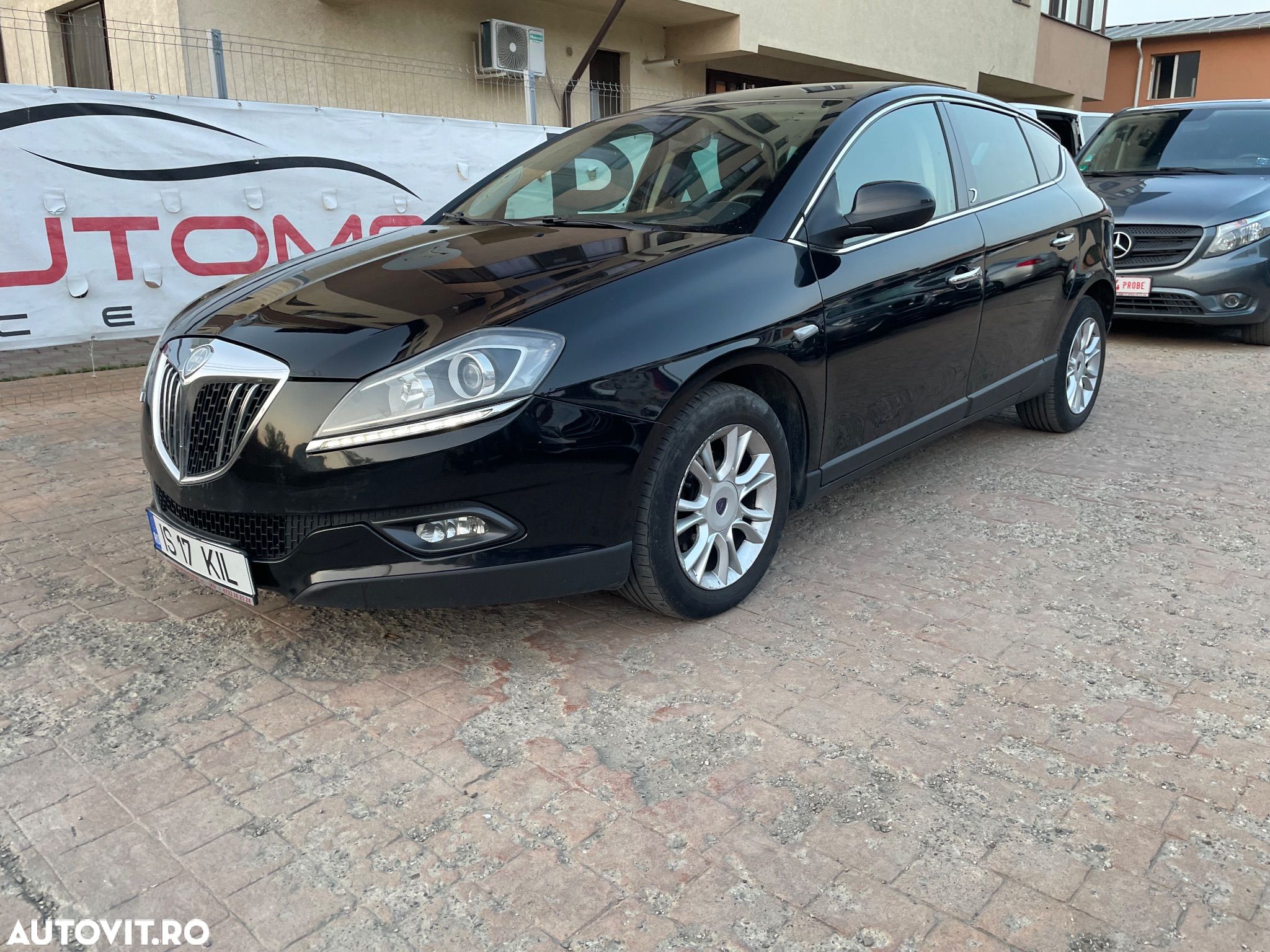 Lancia Delta 1.6 MultiJet Aut. Argento - 1