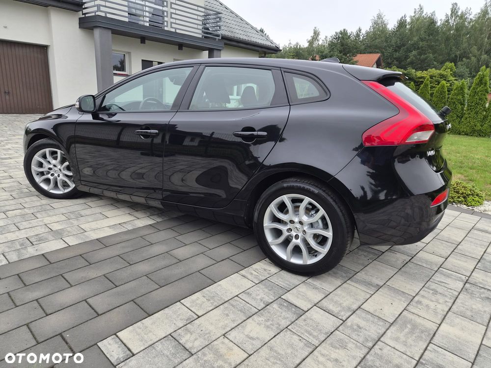 Volvo V40 D2 - 1