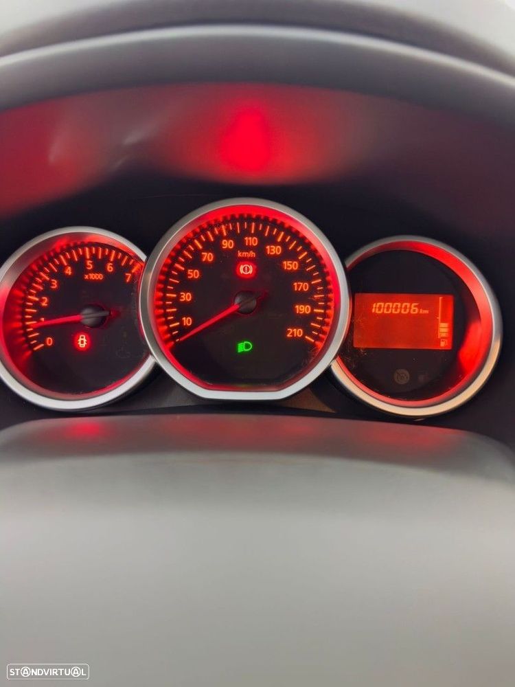 Dacia Logan 0.9 TCe Confort - 19