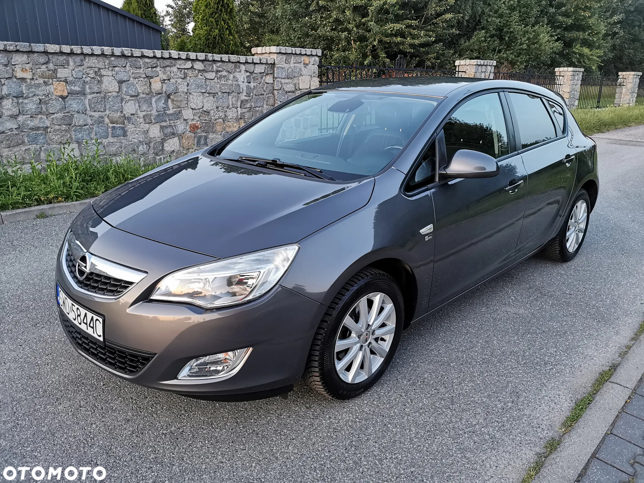 Opel Astra 1.4 Turbo 150 Jahre - 7