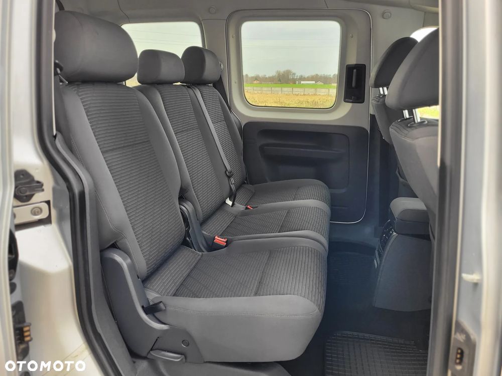 Volkswagen Caddy Highline DSG - 18