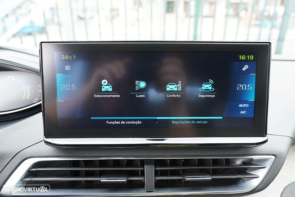 Peugeot 3008 1.6 Hybrid4 GT Line e-EAT8 - 44