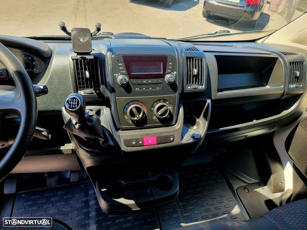 Peugeot Boxer 2.2 BlueHDi 330 L2H2 Premium - 11
