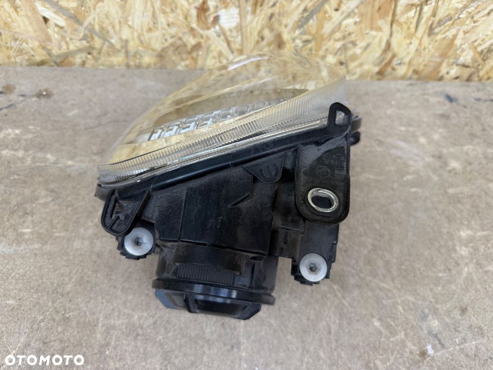 LAMPA LEWA SOCZEWKA FIAT 500 LIFT 81533101 - 9