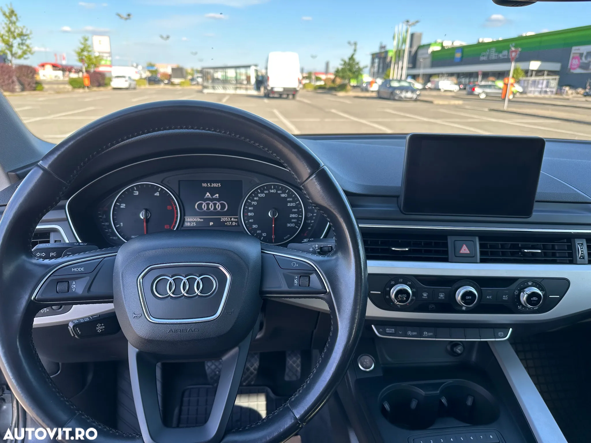 Audi A4 2.0 TDI S tronic - 9