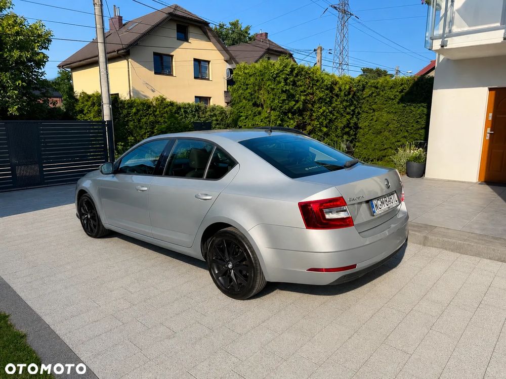 Skoda Octavia 1.6 TDI Ambition - 4