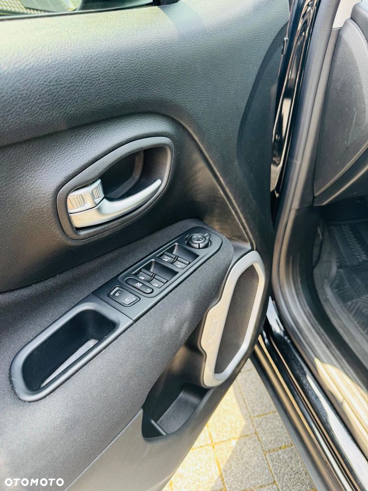 Jeep Renegade - 13