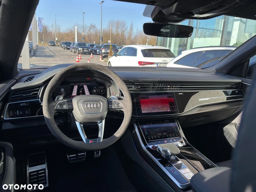 Audi RS Q8 - 35