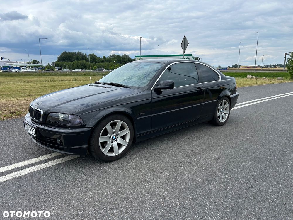 BMW Seria 3 325i - 3