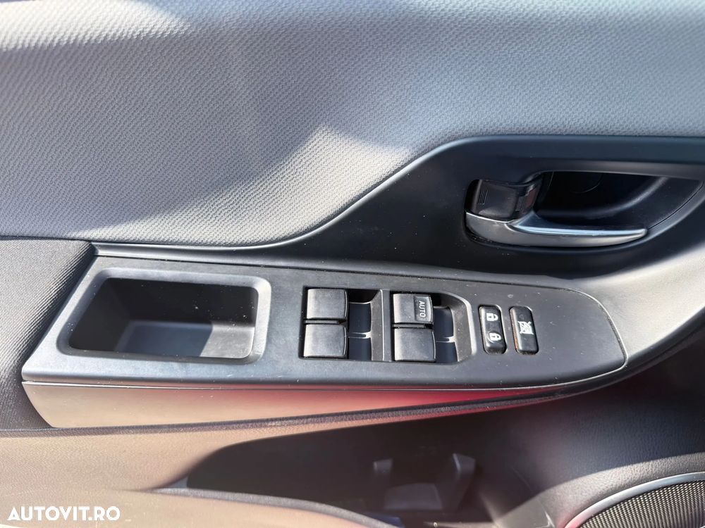 Toyota Yaris 1.5 VVT-i HSD Sol - 9