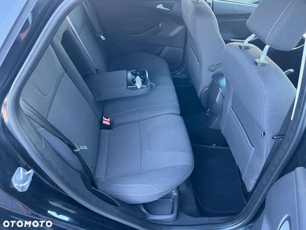 Ford Focus - 22