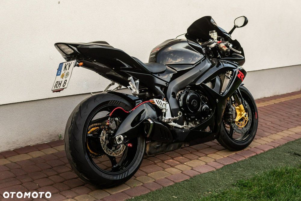 Suzuki GSX-R - 3