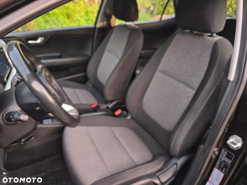 Kia Stonic 1.4 L - 11