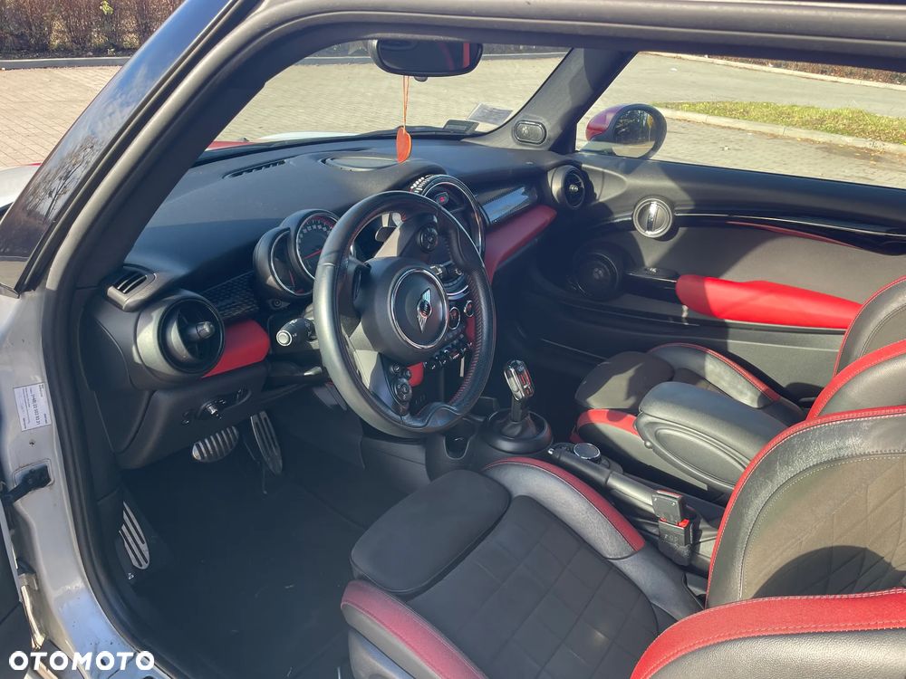 MINI John Cooper Works - 15