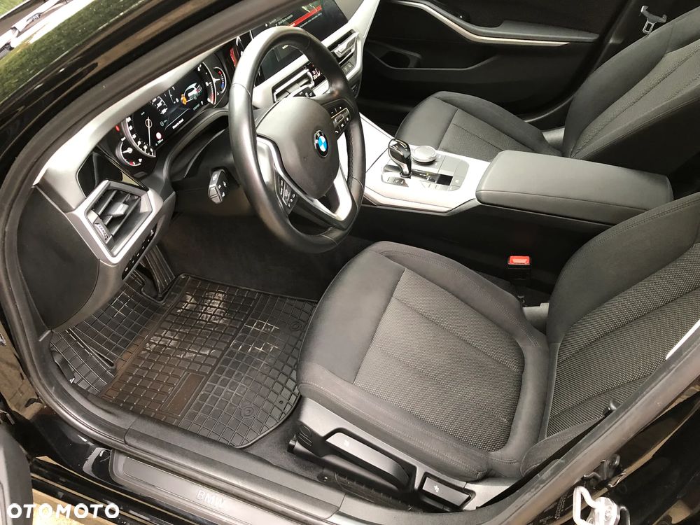BMW Seria 3 320d xDrive Advantage - 6
