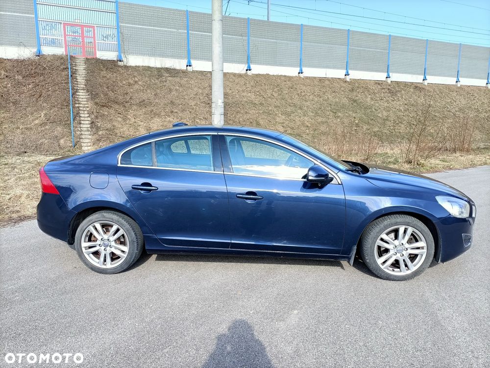 Volvo S60 D3 Summum - 9