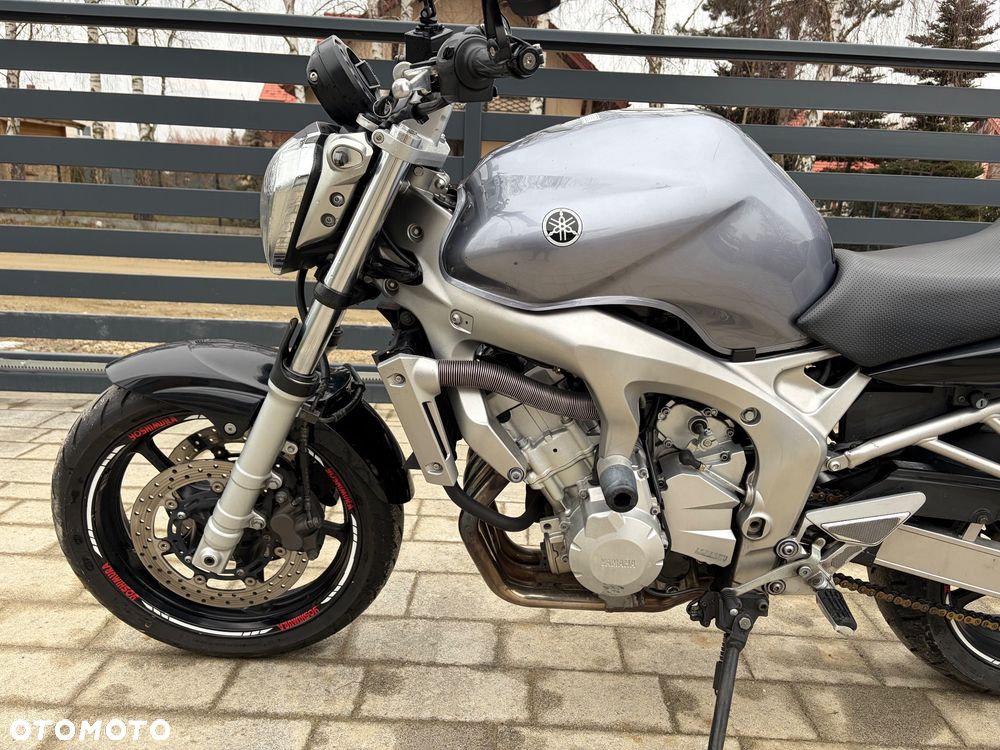 Yamaha FZ6 - 4