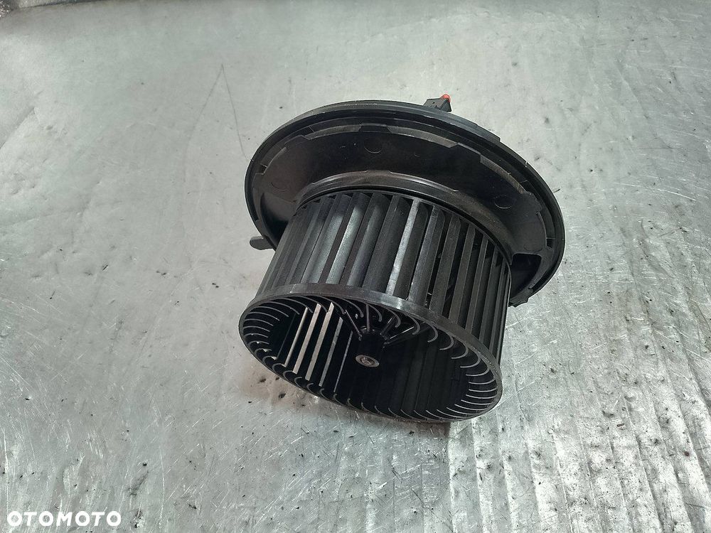 WENTYLATOR NAWIEWU, DMUCHAWA MERCEDES-BENZ KLASA A W169 NISSENS 87112 2.0 - 2