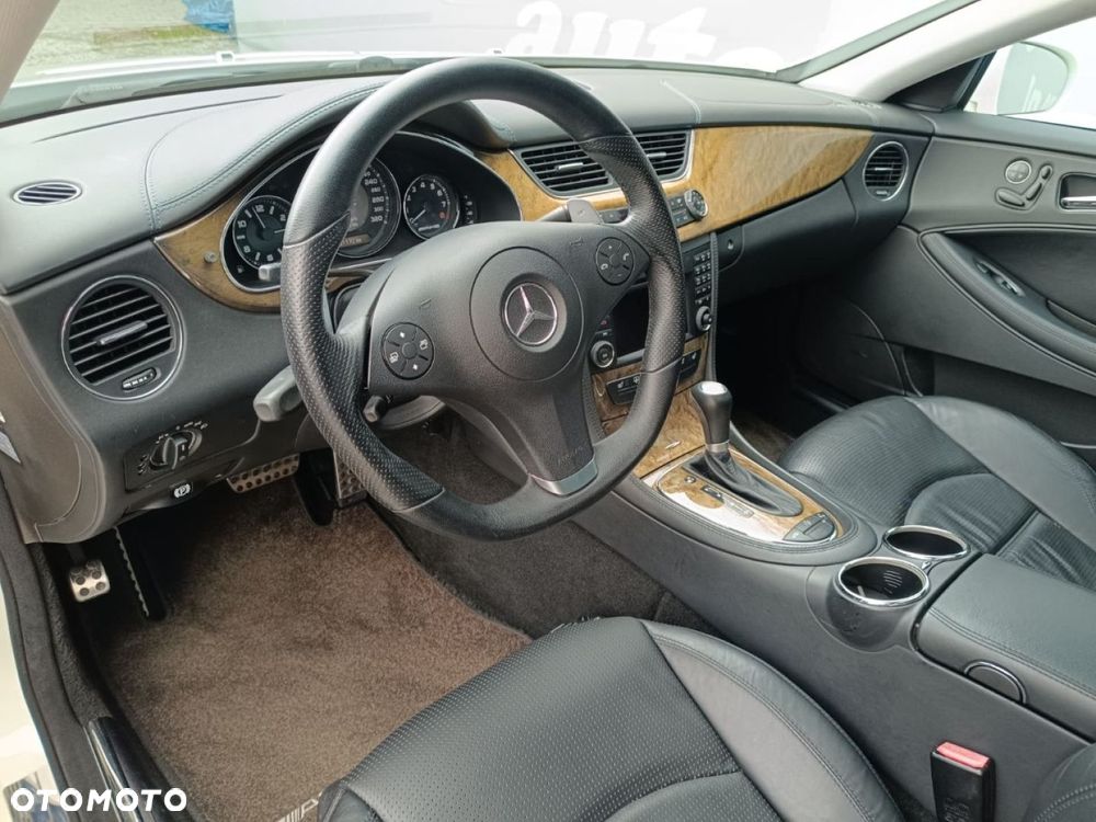Mercedes-Benz CLS 63 AMG 7G-TRONIC - 20