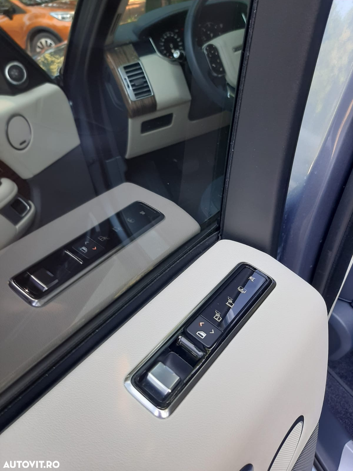 Land Rover Range Rover 3.0L SDV6 HSE - 10