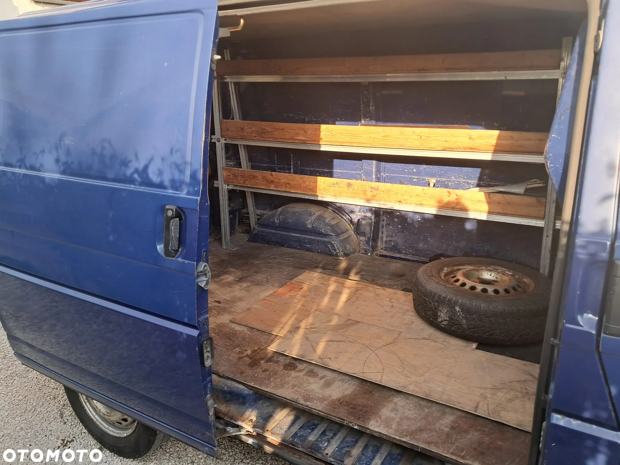 Volkswagen TRANSPORTER - 11