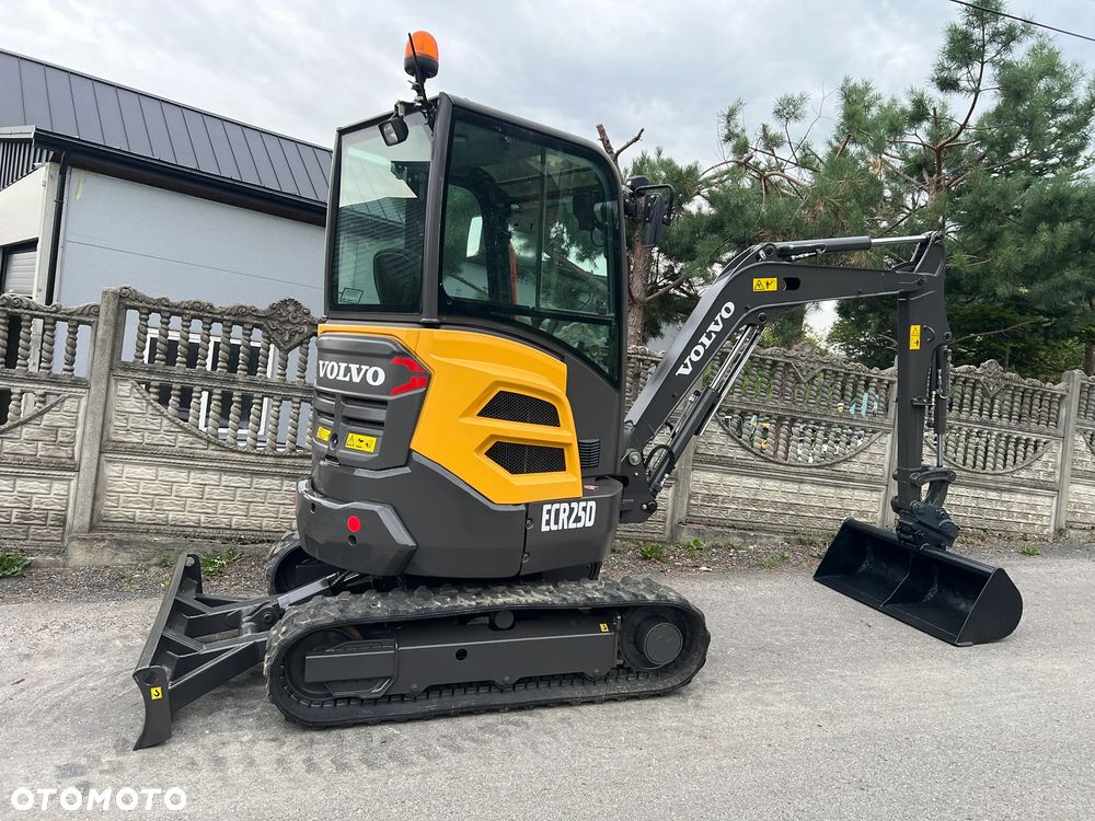 Volvo ECR25D | Minikoparka VOLVO ECR25 | Zerowy Obrys | Mini Koparka 3 Tony |Waga 2,5 Tony | Tylko 2700 MTG | Sprowadzona | Stan IDEALNY |