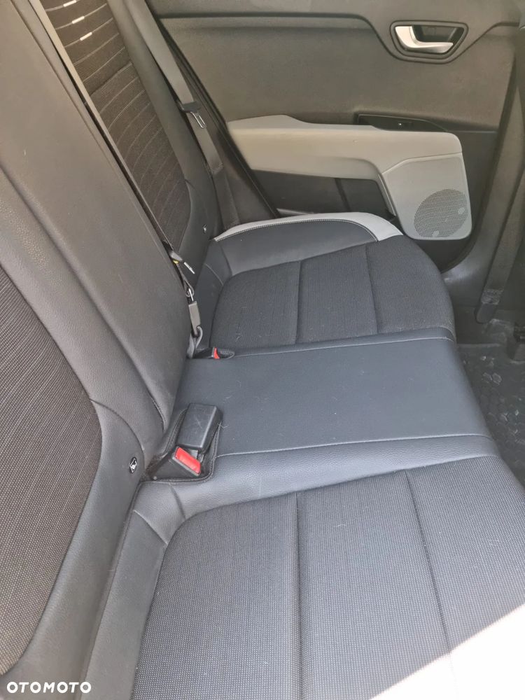Kia Stonic 1.4 L - 9