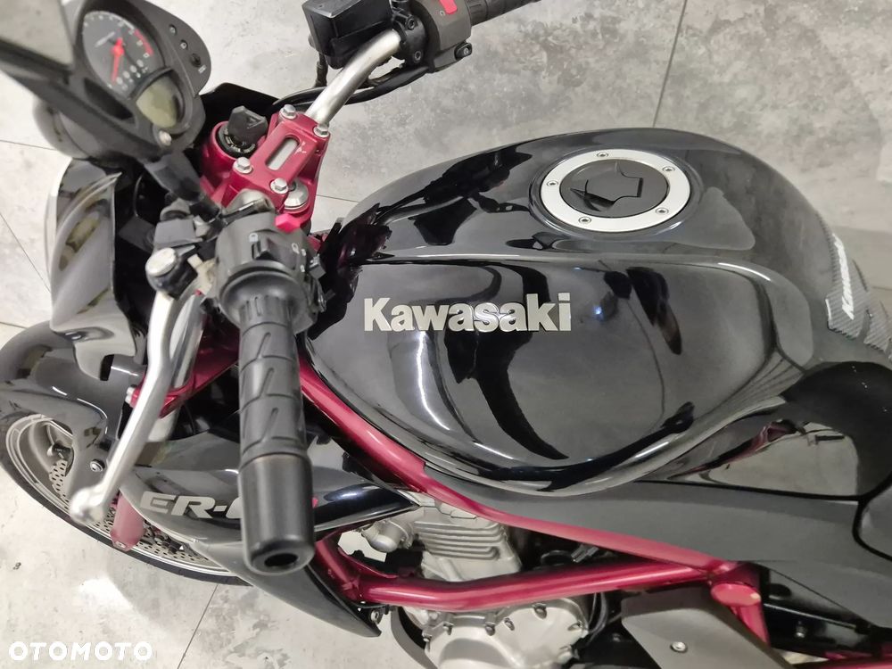 Kawasaki ER - 8