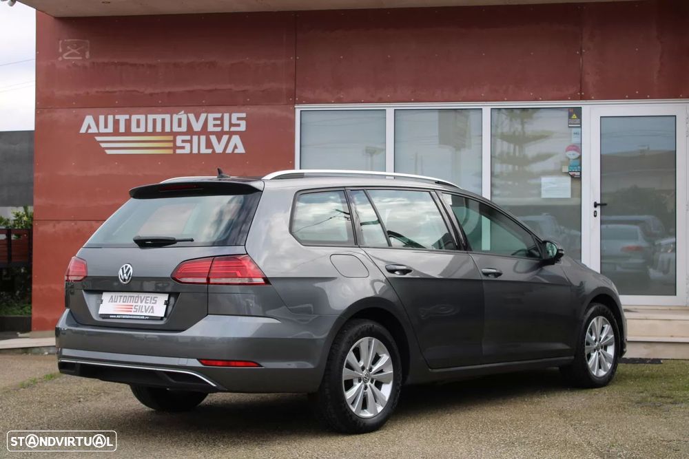 VW Golf Variant 1.6 TDi Confortline - 9