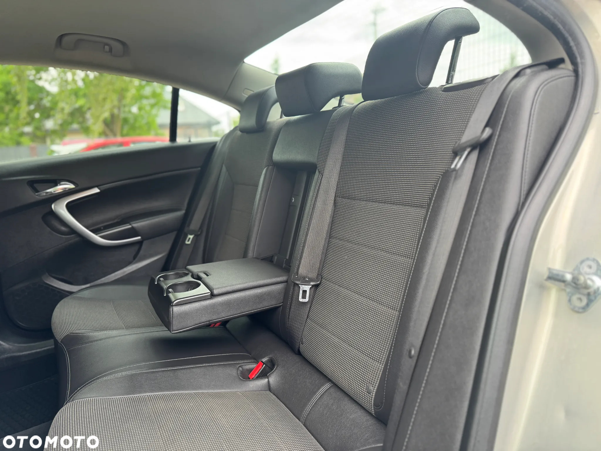 Opel Insignia 1.8 Sports Tourer Cosmo - 26