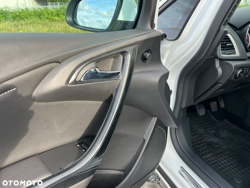Opel Astra 1.4 T Edition 150 - 17