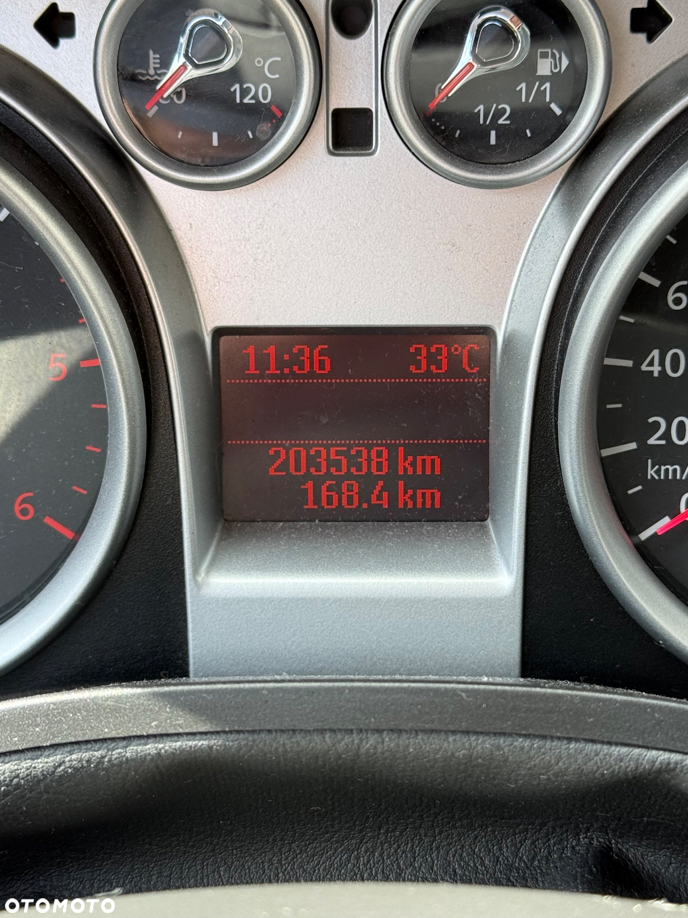 Ford Kuga - 12