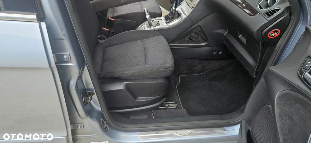 Ford Galaxy 2.0 TDCi Ghia - 16