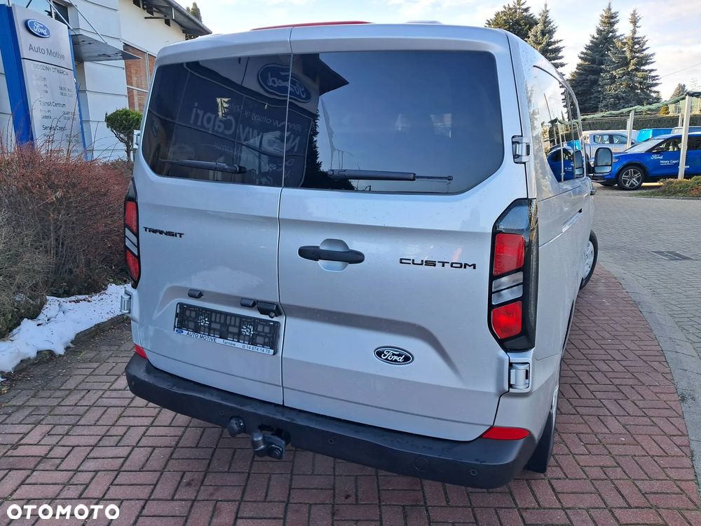 Ford Transit Custom - 10