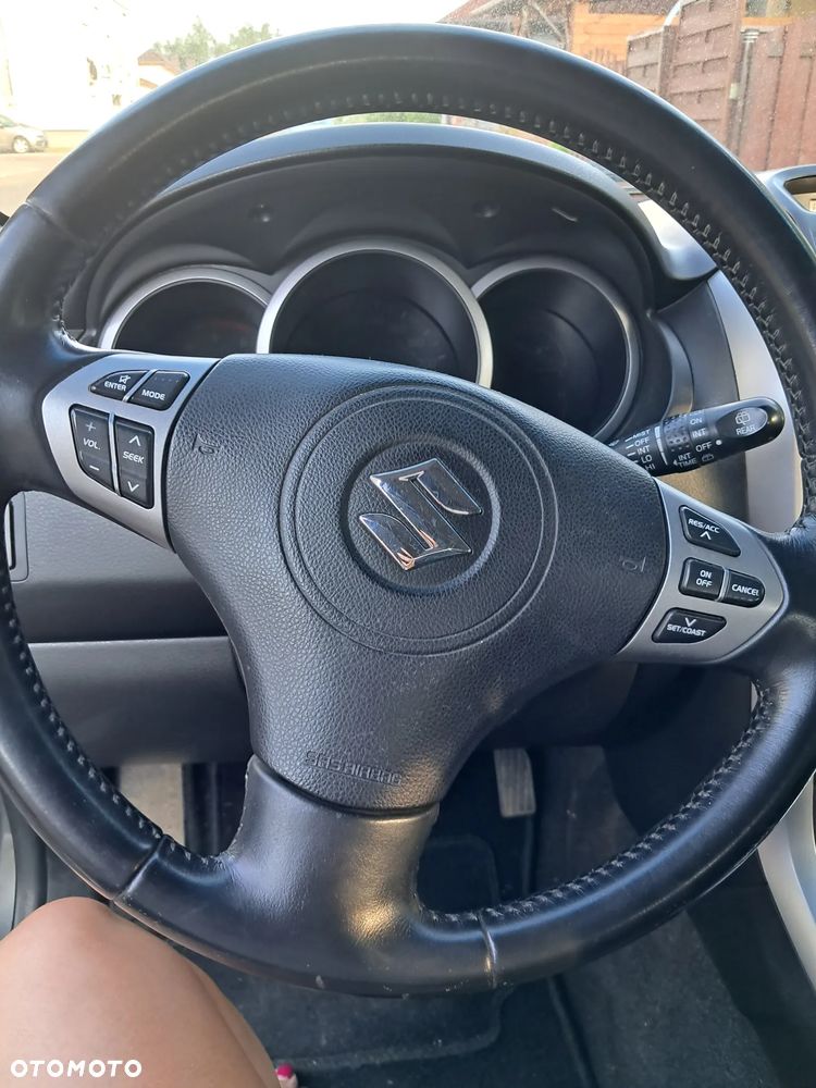 Suzuki Grand Vitara - 4