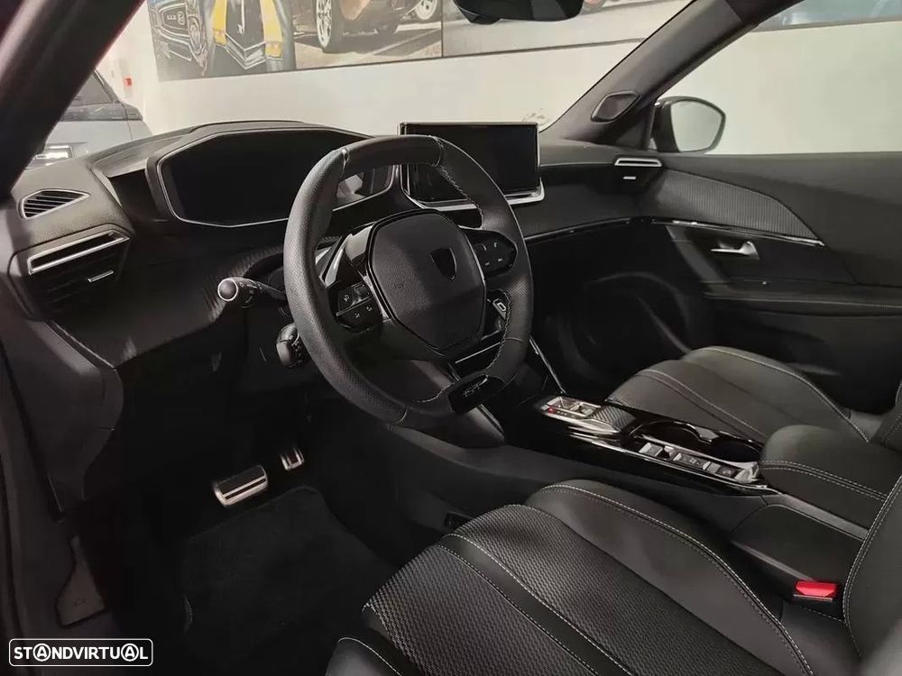 Peugeot e-2008 50 kWh GT Line - 36