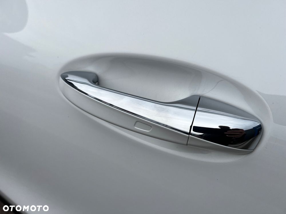 Mercedes-Benz GLA 250 4Matic 7G-DCT AMG Line - 29