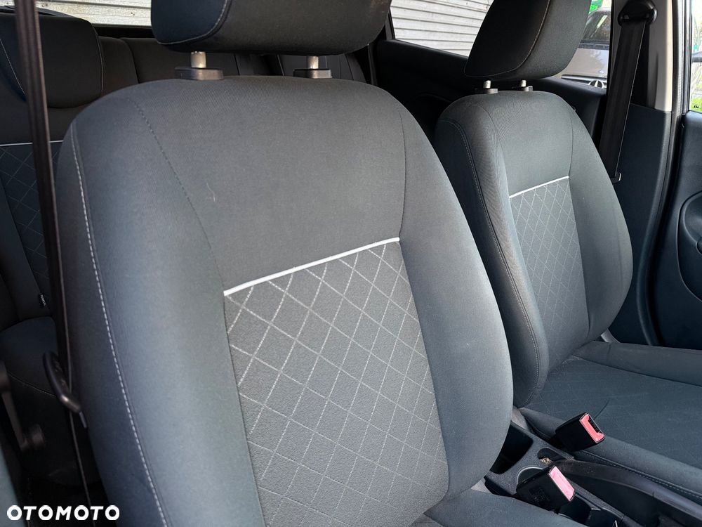 Ford Fiesta - 17