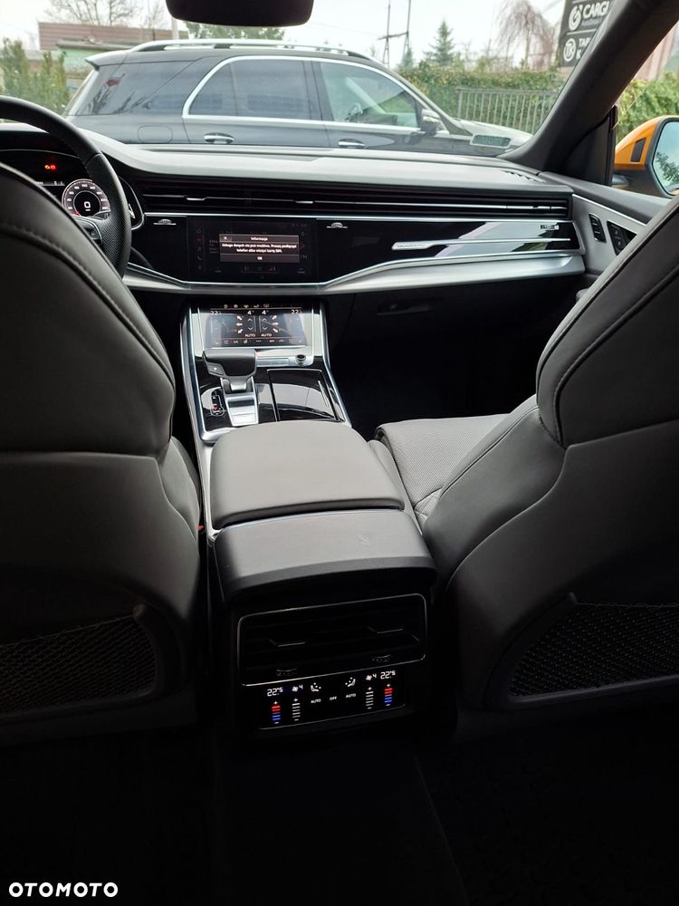 Audi Q8 - 5