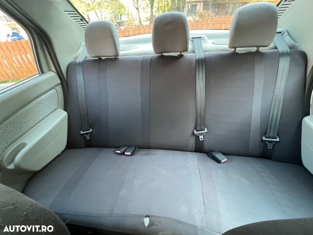 Dacia Logan 1.4 MPI Laureate - 6