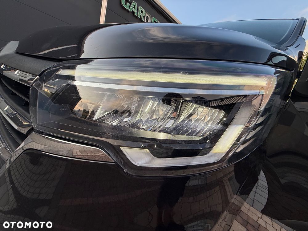 Renault Trafic 2.0 dCi - 36