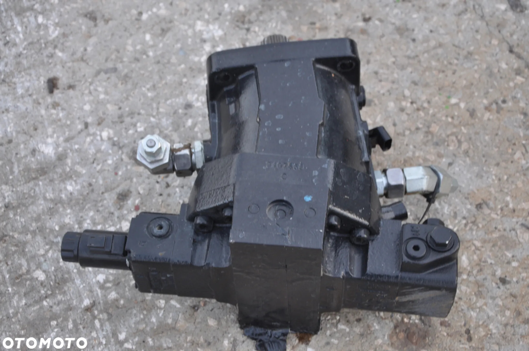 Hydromotor silnik jazdy Rexroth A6VM080EP100P000B/65MWV0N4281BE - 5
