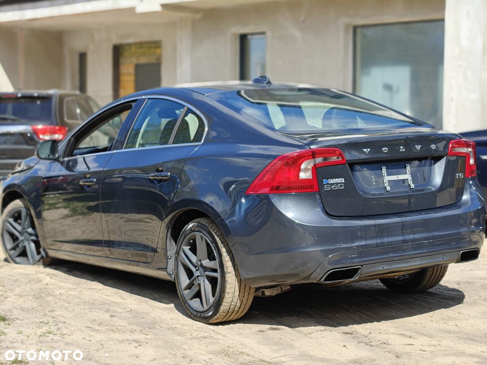 Volvo S60 T5 Geartronic Momentum - 8