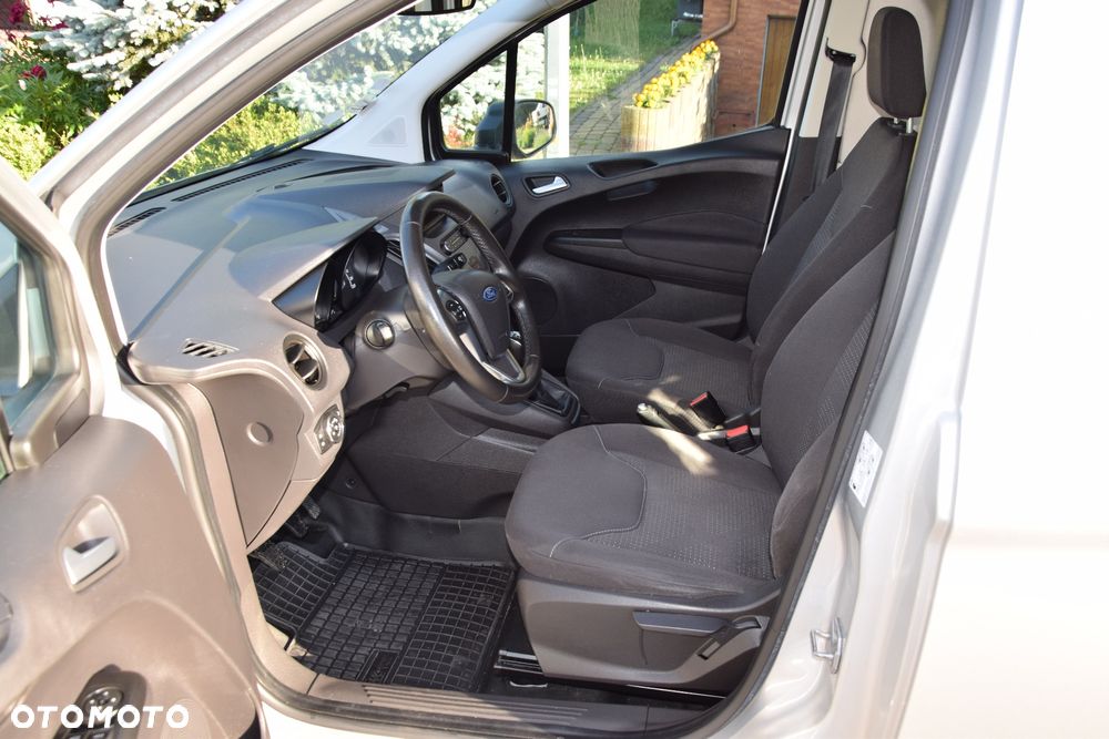 Ford Transit Courier S&S Trend - 13