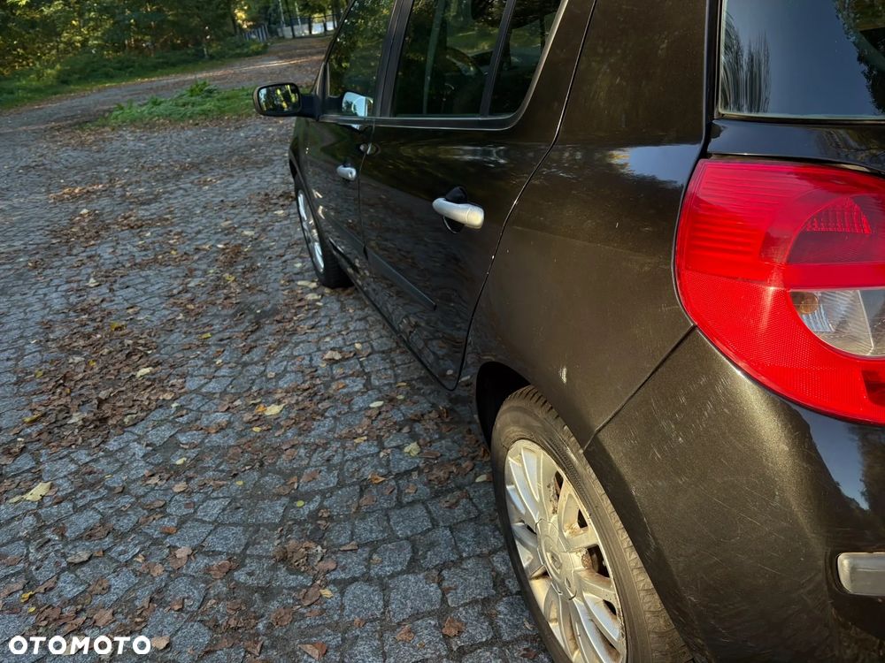 Renault Clio 1.6 16V Expression - 12