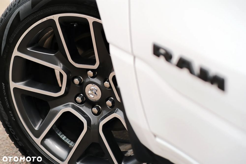 RAM 1500 5.7 Crew Cab Shortbed Laramie Sport - 19