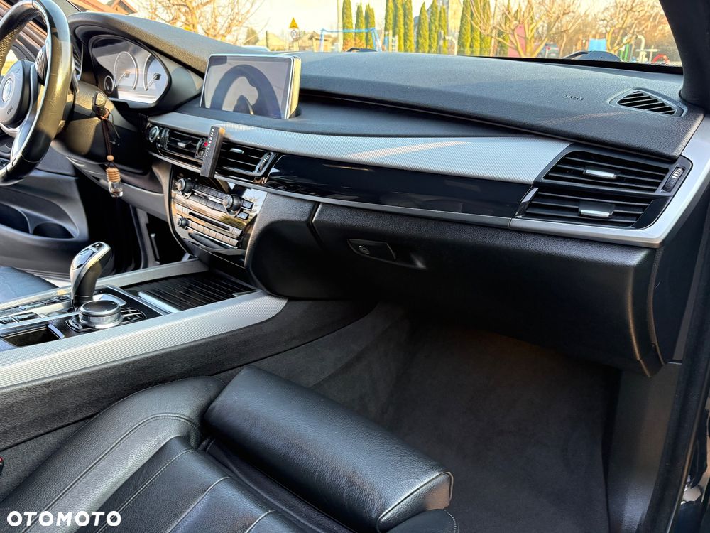 BMW X5 xDrive30d - 17