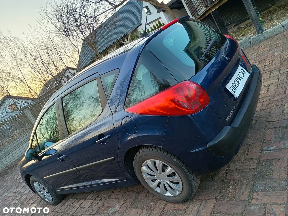 Peugeot 407 - 3