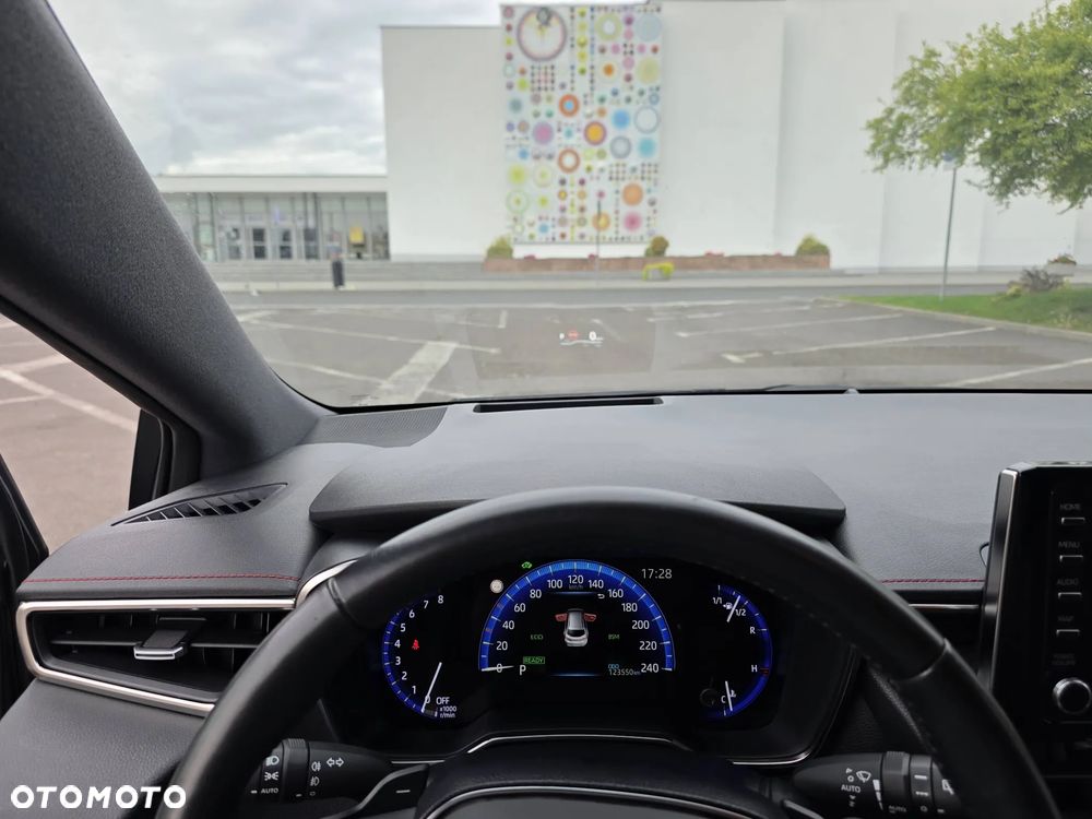 Toyota Corolla 2.0 Hybrid Executive - 15